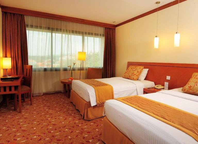 Chambre Deluxe, Patra  & Convention Semarang