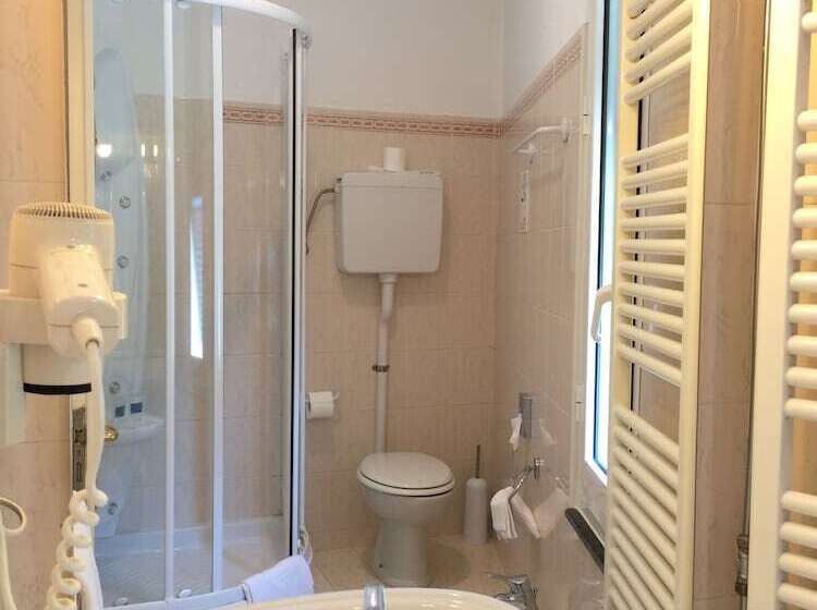 اتاق اکونومی, Coccodrillo Hotel & Apartments