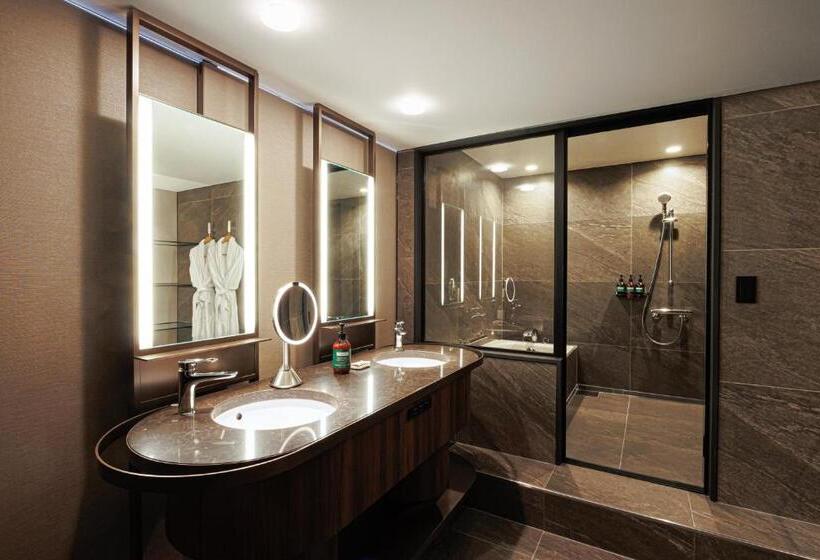 سوییت, Ana Crowne Plaza Hiroshima, An Ihg