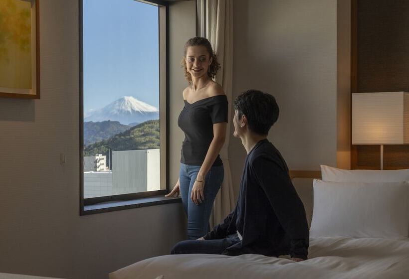 اتاق لوکس, Associa Shizuoka
