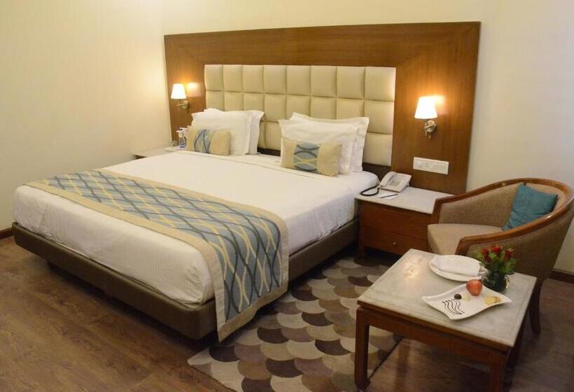 Executive Room, Clarks Avadh