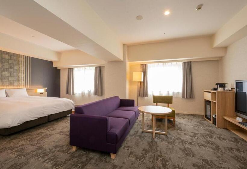 سوئیت اجرایی با تخت کینگ, Kanazawa