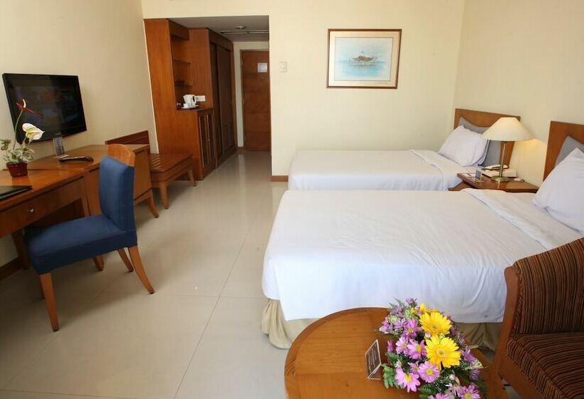 Chambre Deluxe Vue Ville, Makassar Golden