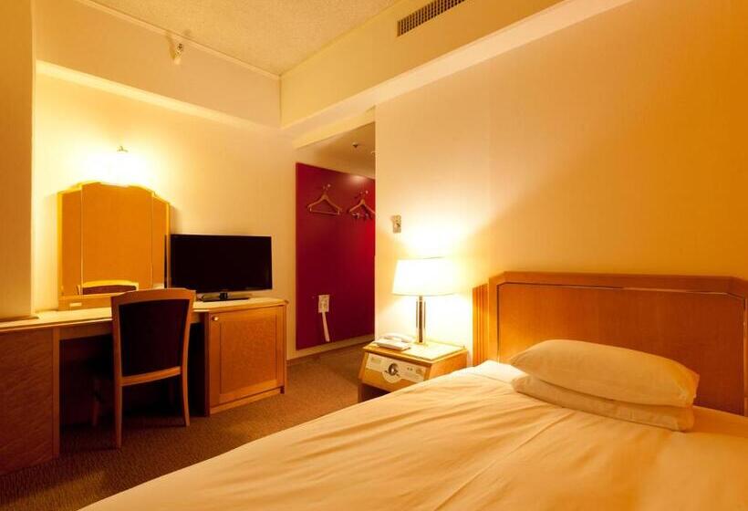 Standard Single Room, Nikko Narita