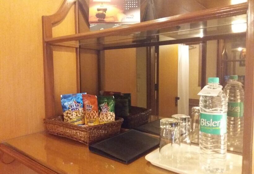 اتاق لوکس, Pride Hotel Pune