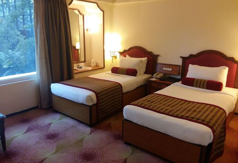 اتاق لوکس, Pride Hotel Pune