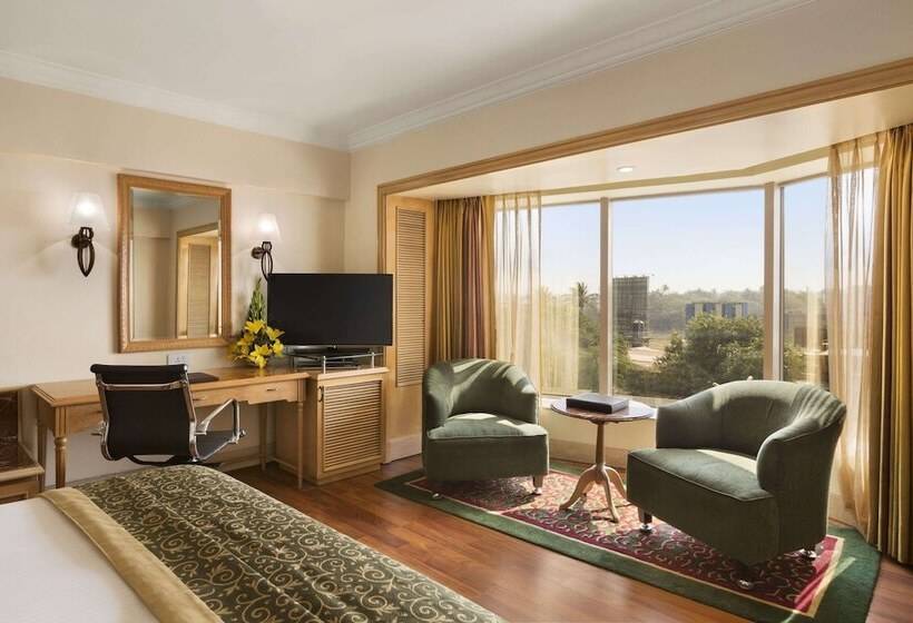 デラックスルーム, Ramada Plaza By Wyndham Palm Grove