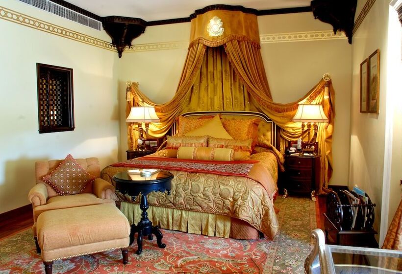 سوییت با چشم‌انداز باغ, Rambagh Palace