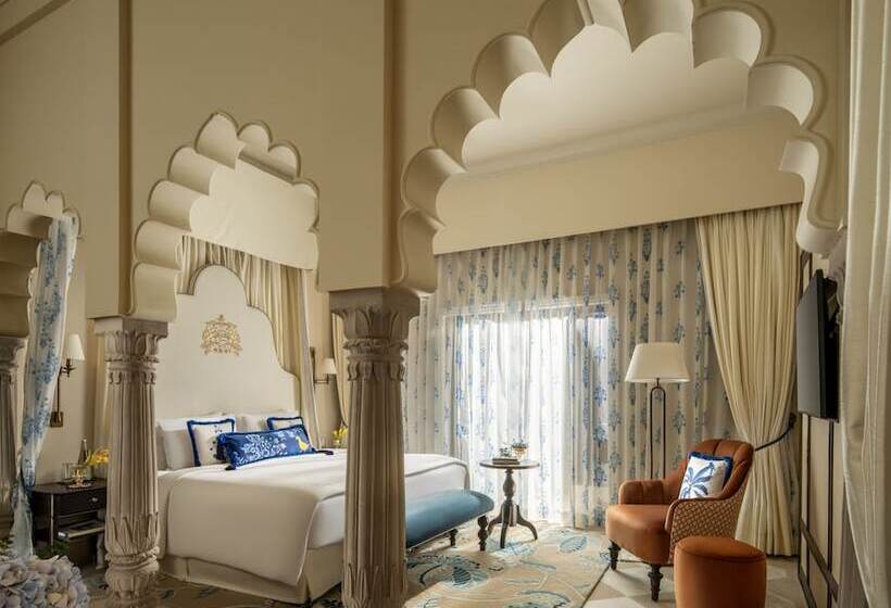 Standard Room, Taj Usha Kiran Palace