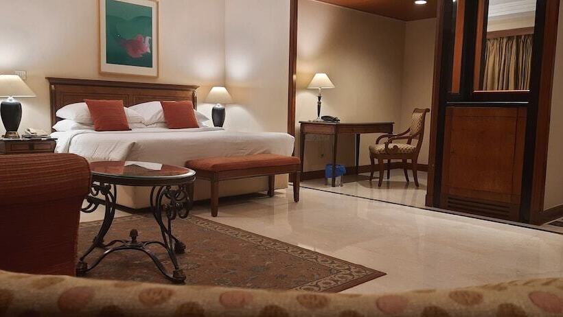 سوییت, The Hans, New Delhi