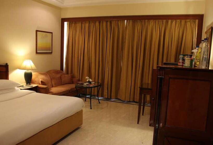 سوییت, The Hans, New Delhi