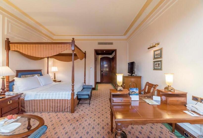 اتاق پرمیوم, The Oberoi Grand Kolkata
