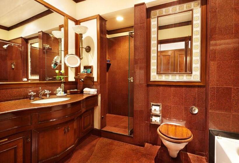 سوئیت کلاسیک, The Oberoi Grand Kolkata