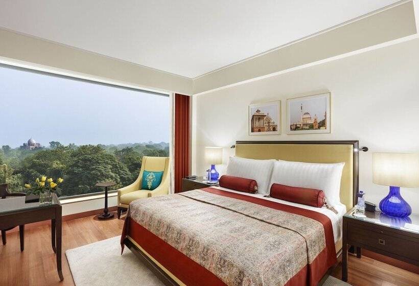 Premium Room, The Oberoi New Delhi