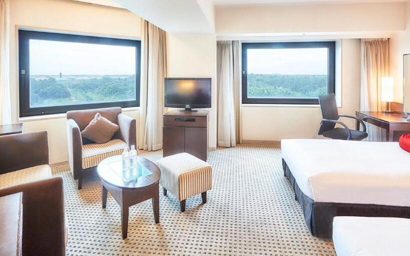 Premium room with view, Ana Crowne Plaza Narita, An Ihg