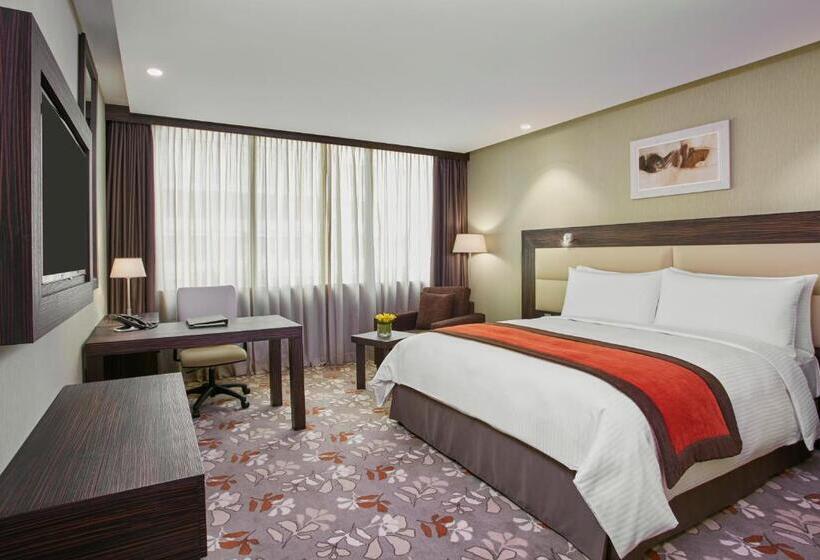 سوئیت با تخت بزرگ, Crowne Plaza Kuwait Al Thuraya City, An Ihg