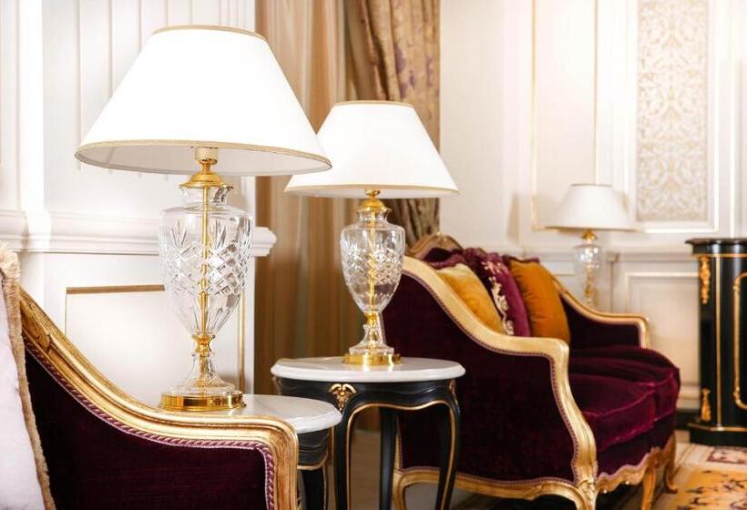 سوئیت رویال, Crowne Plaza Kuwait Al Thuraya City, An Ihg
