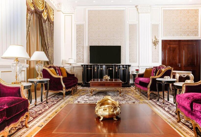 سوئیت رویال, Crowne Plaza Kuwait Al Thuraya City, An Ihg
