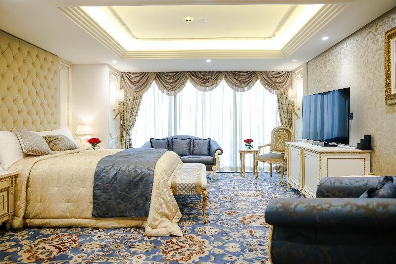 سوئیت با تخت بزرگ, Crowne Plaza Kuwait Al Thuraya City, An Ihg