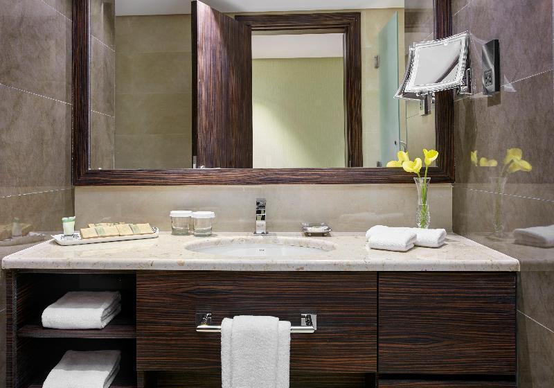 اتاق استاندارد, Crowne Plaza Kuwait Al Thuraya City, An Ihg