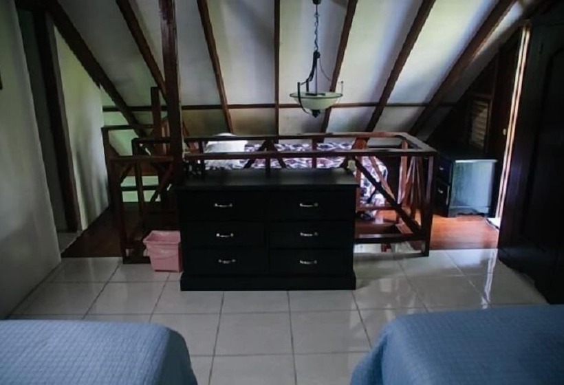 کابین, Firefly Beach Cottages