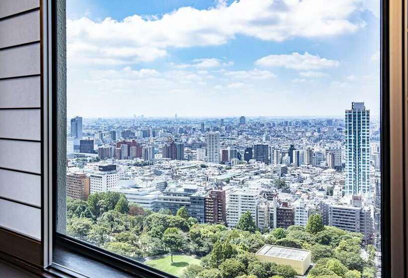 سوئیت اجرایی با تخت کینگ, Hilton Tokyo