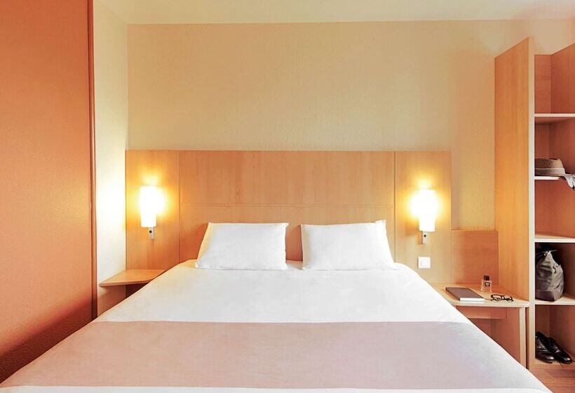 اتاق استاندارد, Ibis Douala