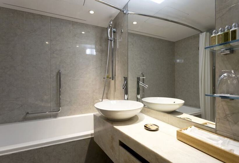 اتاق استاندارد پلاس, Keio Plaza Hotel Tokyo