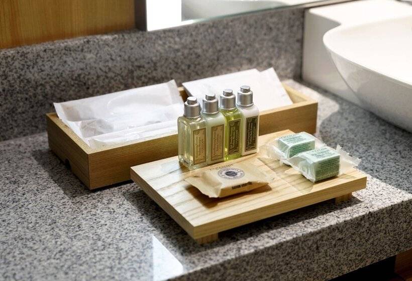 اتاق استاندارد پلاس, Keio Plaza Hotel Tokyo