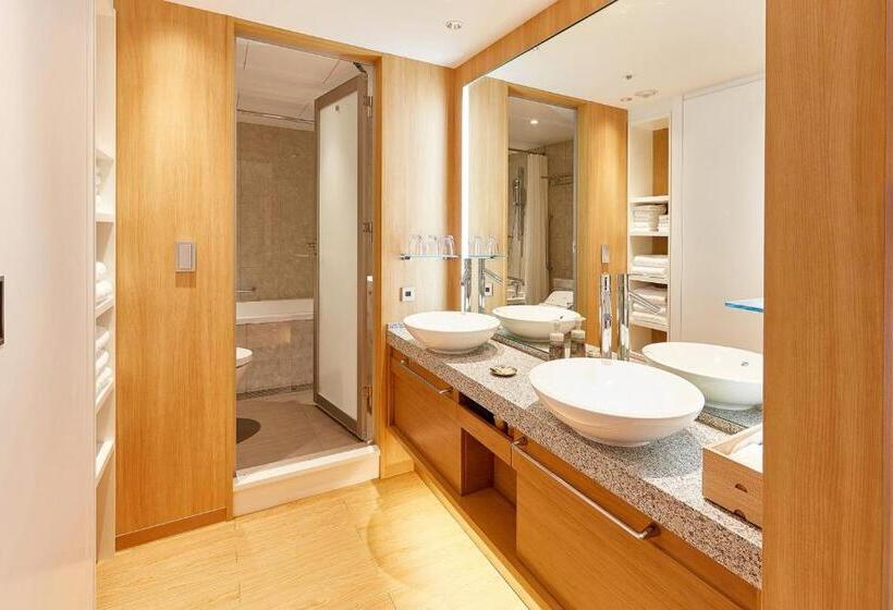 اتاق لوکس خانوادگی, Keio Plaza Hotel Tokyo