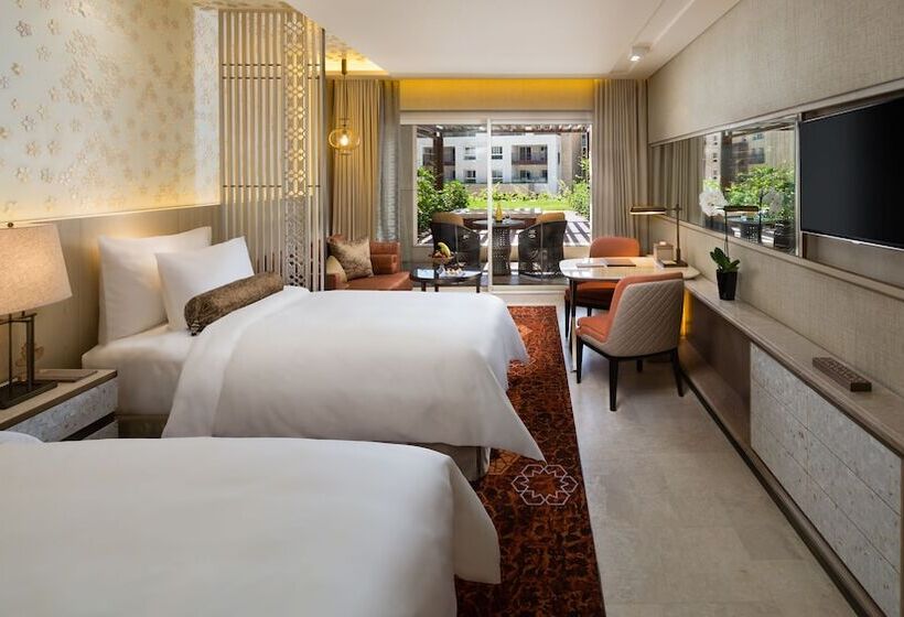 Deluxe Zimmer mit Whirlpool, Kempinski Summerland  & Resort Beirut