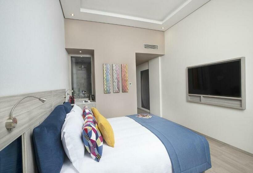اتاق استاندارد با چشم‌انداز استخر, Marina Bay City Center