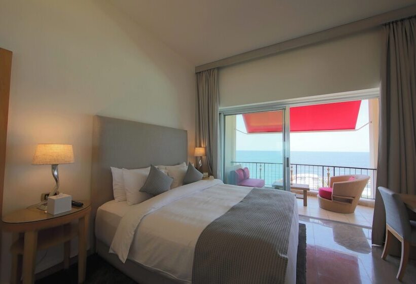 اتاق سوپریور با چشم‌انداز دریا, Riviera Hotel Beirut