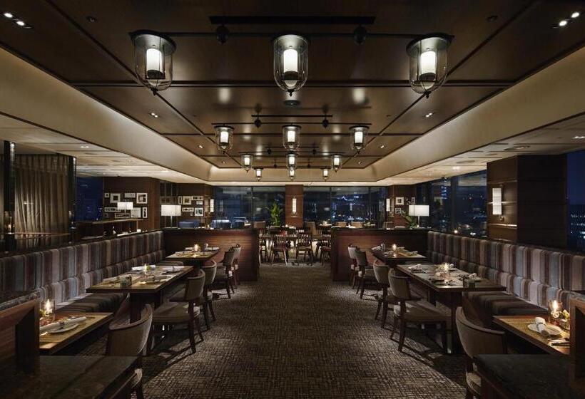سوئیت رویال, Royal Hotel Seoul