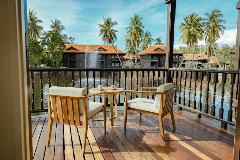 اتاق استاندارد با چشم‌انداز دریاچه, Pelangi Beach Resort & Spa, Langkawi