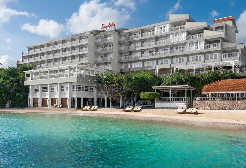 Quarto Clube Vista Mar, Sandals Ochi Beach All Inclusive Resort  Couples Only