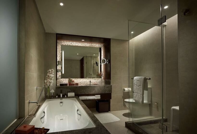 带海景的行政套房, Shangri La Tanjung Aru, Kota Kinabalu