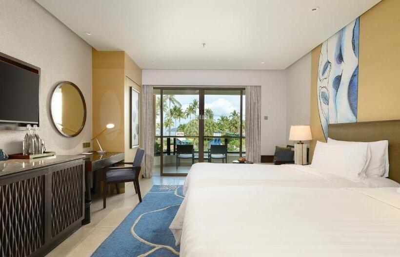 스탠다드 룸 풀장 전망, Shangri La S Tanjung Aru Resort And Spa