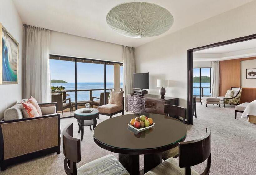 Deluxe Suite Sea View, Shangri La S Tanjung Aru Resort And Spa