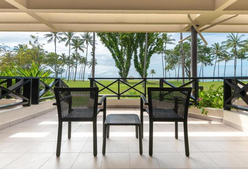 带大床的俱乐部房间, Shangri La Tanjung Aru, Kota Kinabalu
