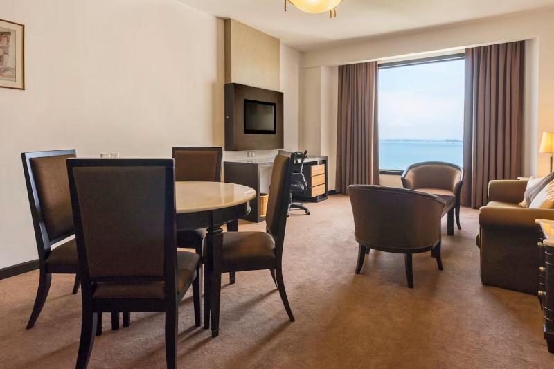 Suite, Bayview Hotel Georgetown Penang
