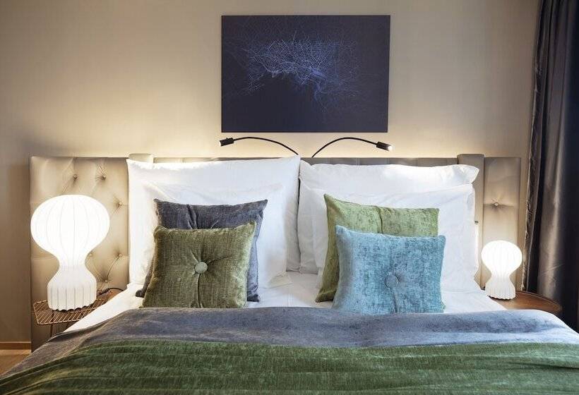 سوییت, Clarion Hotel The Hub