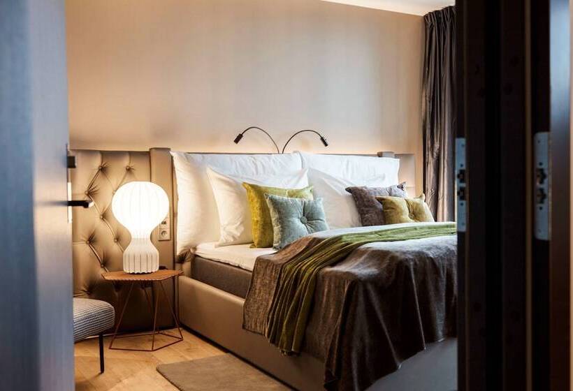 اتاق استاندارد با چشم‌انداز شهر, Clarion Hotel The Hub