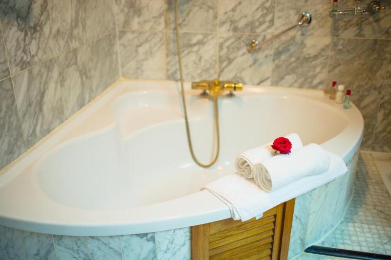 اتاق لوکس, Hôtel Colbert   Spa & Casino