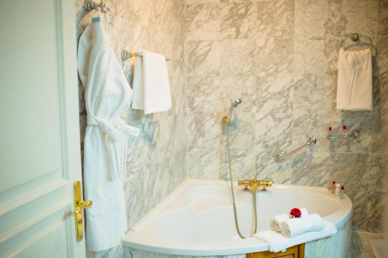 اتاق لوکس, Hôtel Colbert   Spa & Casino