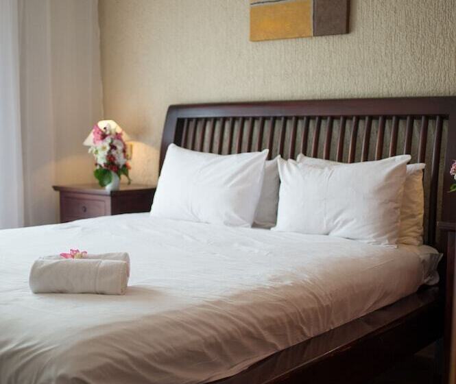 اتاق کلاس بیزنس, Hôtel Colbert   Spa & Casino