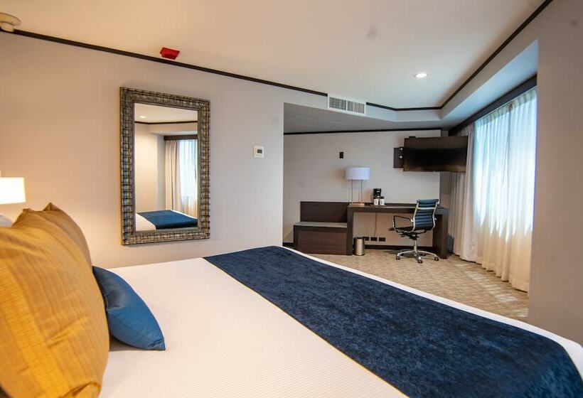 اتاق اجرایی, Grand Hotel Tijuana