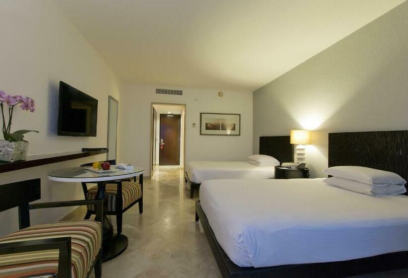 Habitación Deluxe con Vistas, Krystal Grand Cancun