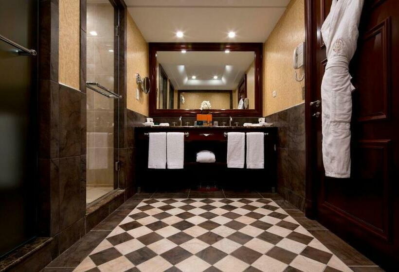 سوییت لوکس, Hôtel Métropole Monte Carlo