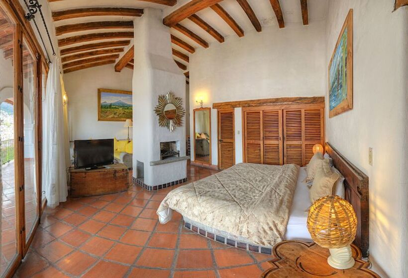 سوییت لوکس, Posada De La Mision, Hotel Museo Y Jardin